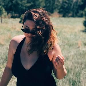 Meet your Posher, Nina